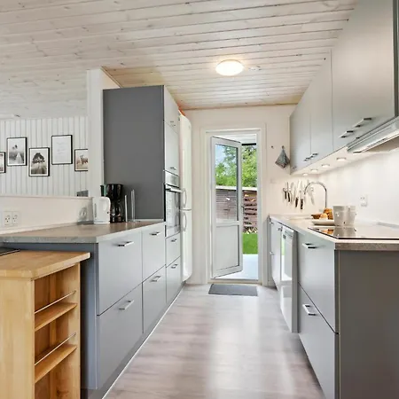 Lovely In Bording With Kitchen Bording Stationsby