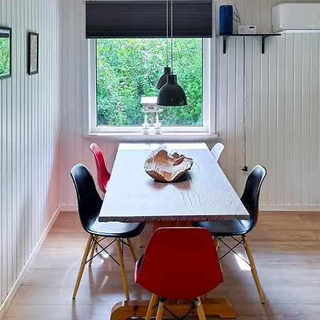 Lovely In Bording With Kitchen 度假居 Bording Stationsby